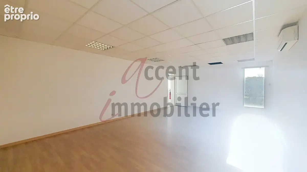 Chateaurenard : Bureaux professionnels - zone d'activité - photo 9