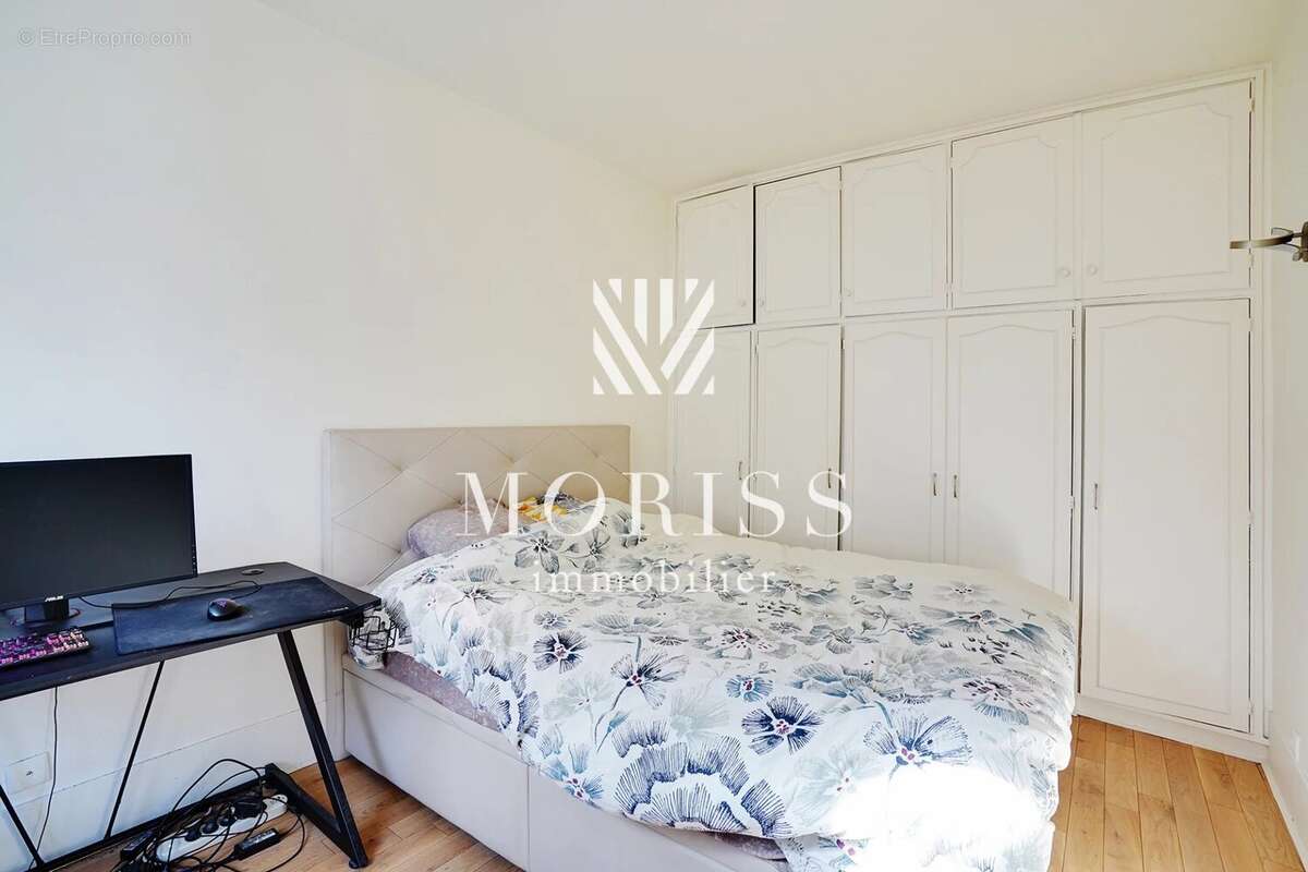 Appartement à PARIS-14E