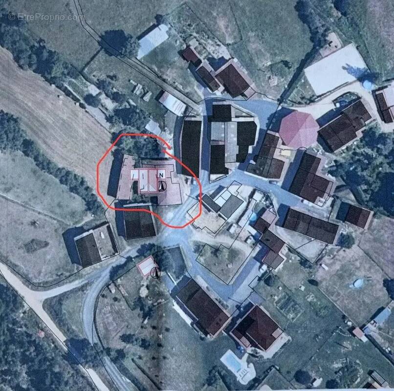 Terrain à ESCOUTOUX