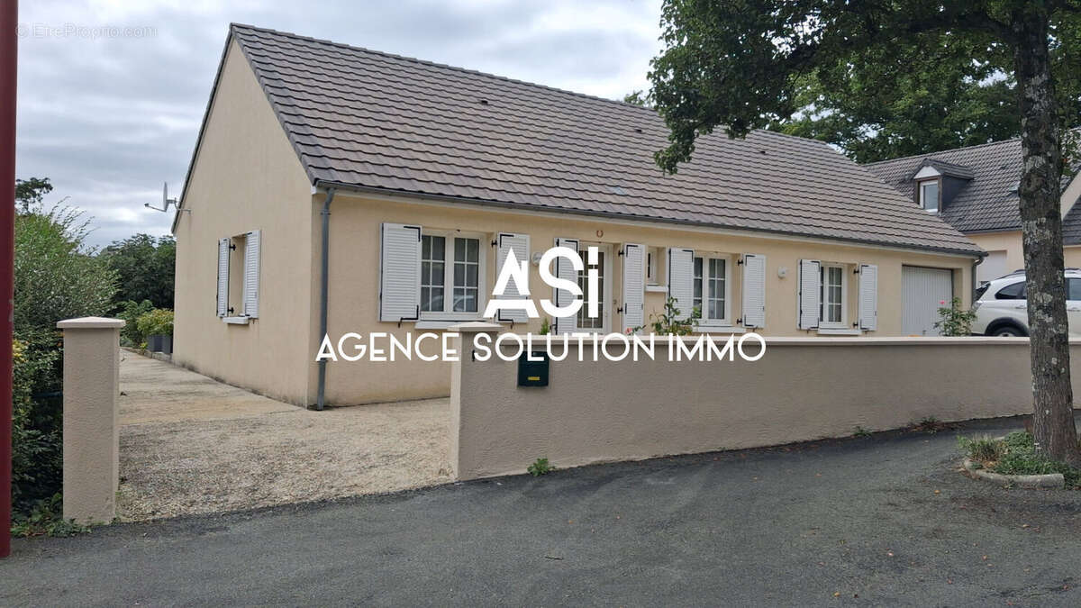 Maison à VILLAINES-LA-JUHEL