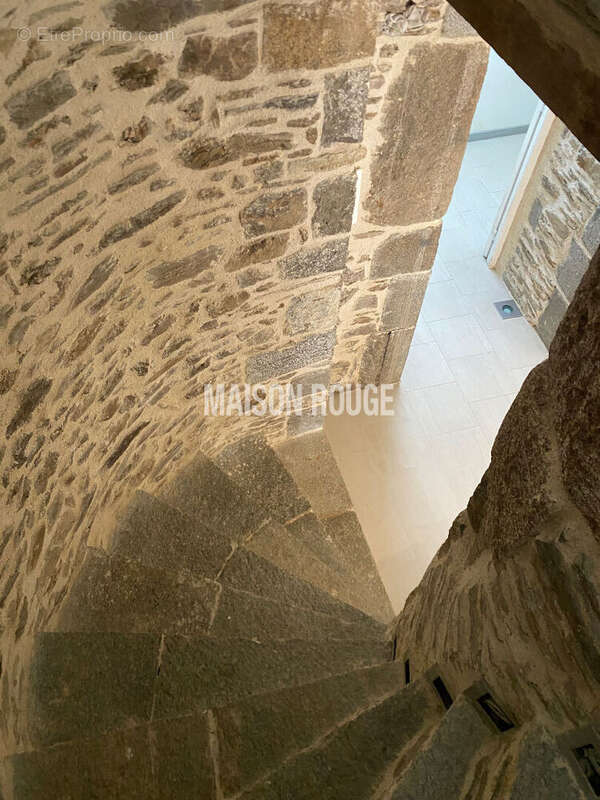 Maison à LE MINIHIC-SUR-RANCE