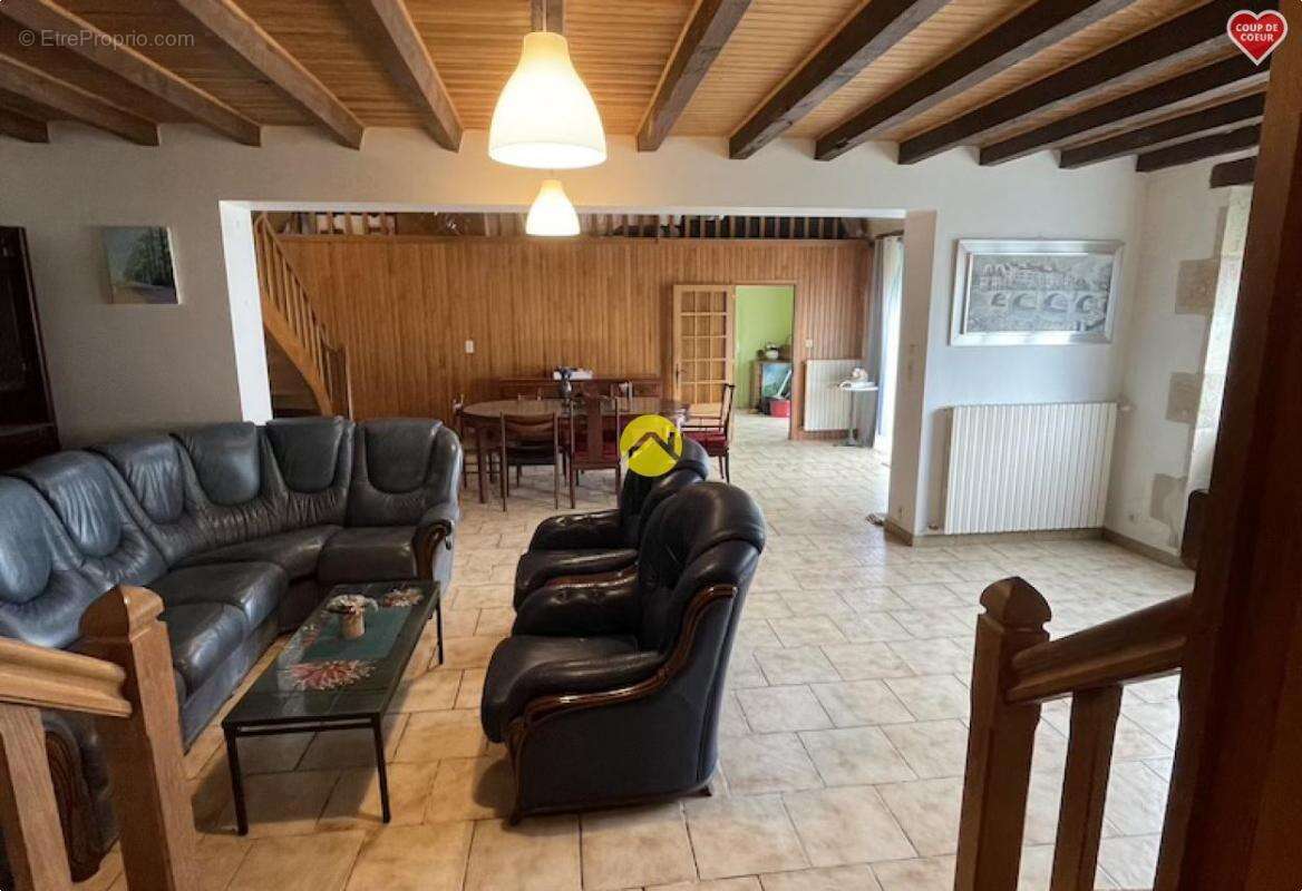 Maison à LE CHATELET