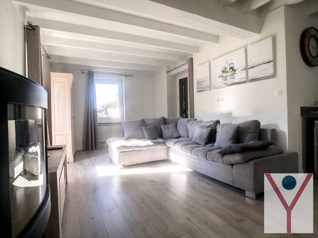 Maison à SAINT-AMOUR