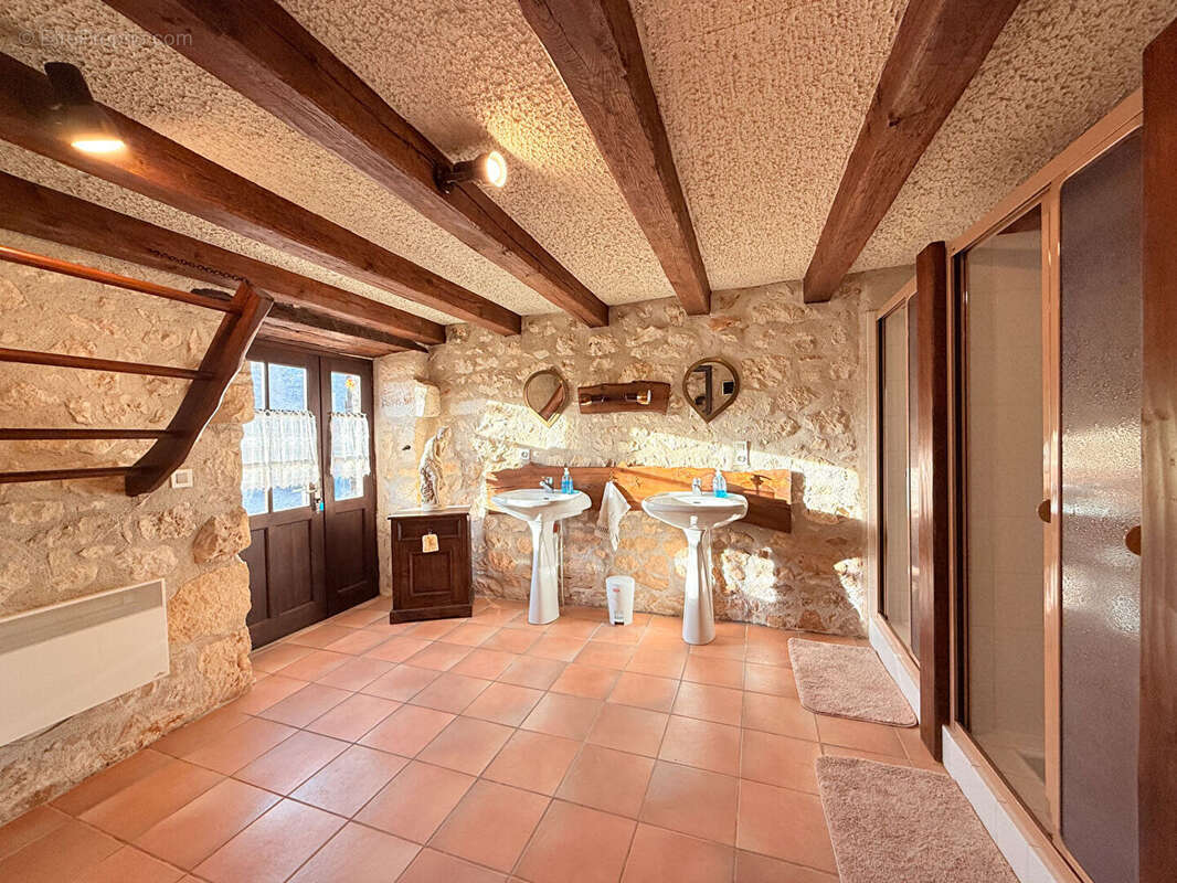 Maison à GRASSAC