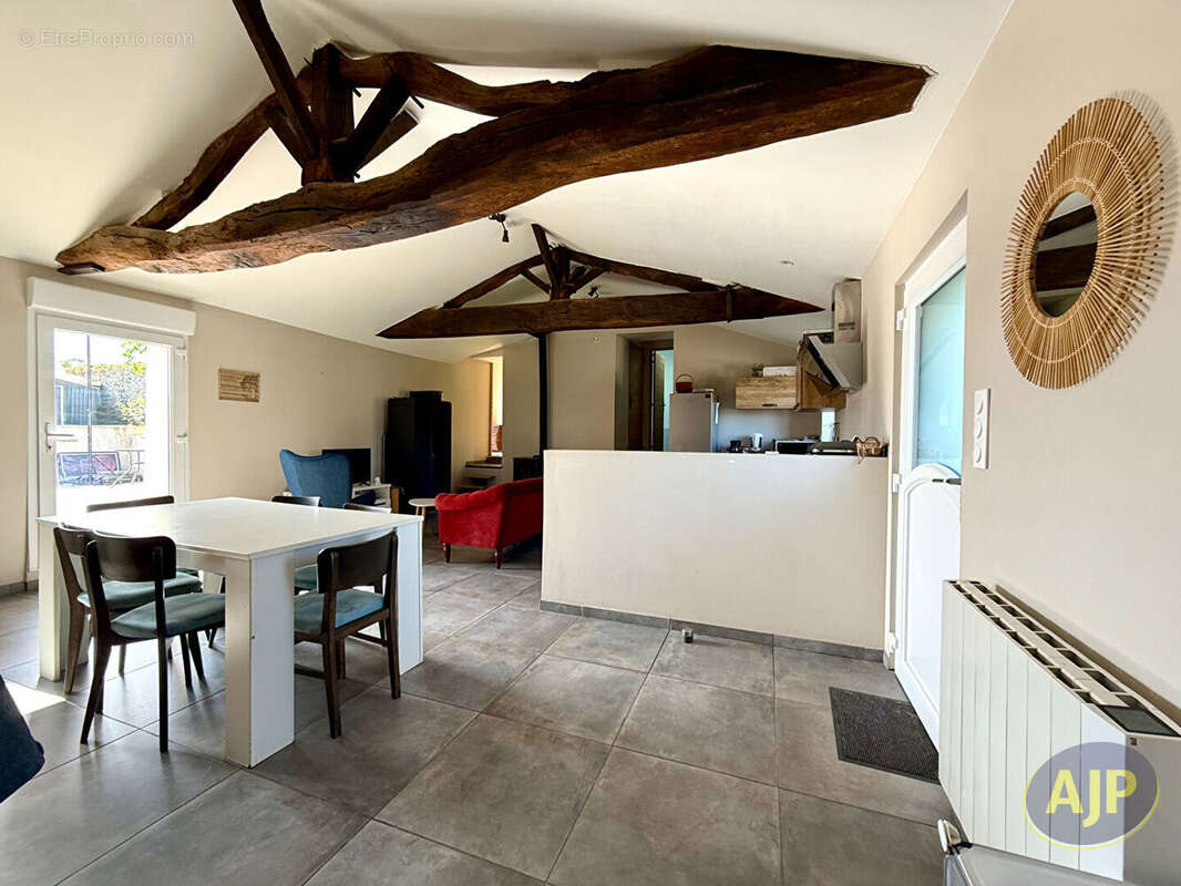 Machecoul Saint Meme - Maison 3 chambres - 84 m2 - photo 2