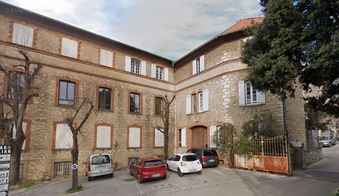 TOULON Bas Faron - surface de 350m2 - photo 9