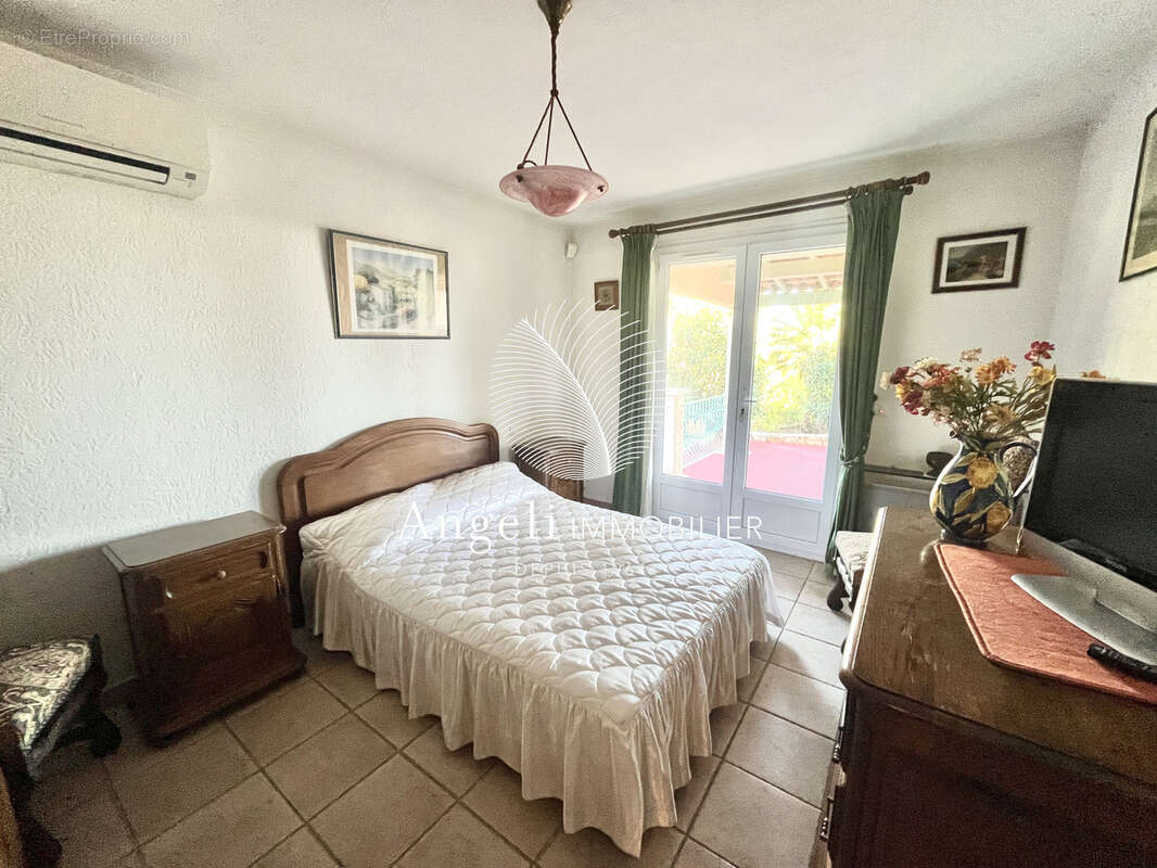 Maison à FREJUS