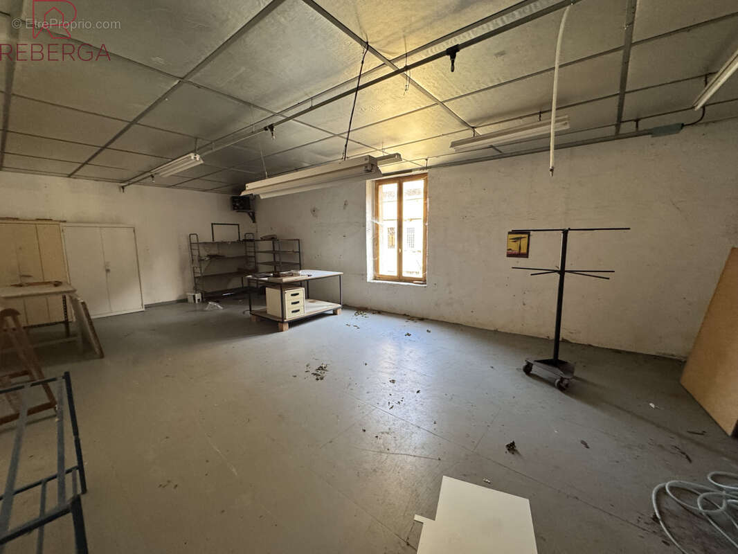 2200 m² à Mazamet  - photo 16