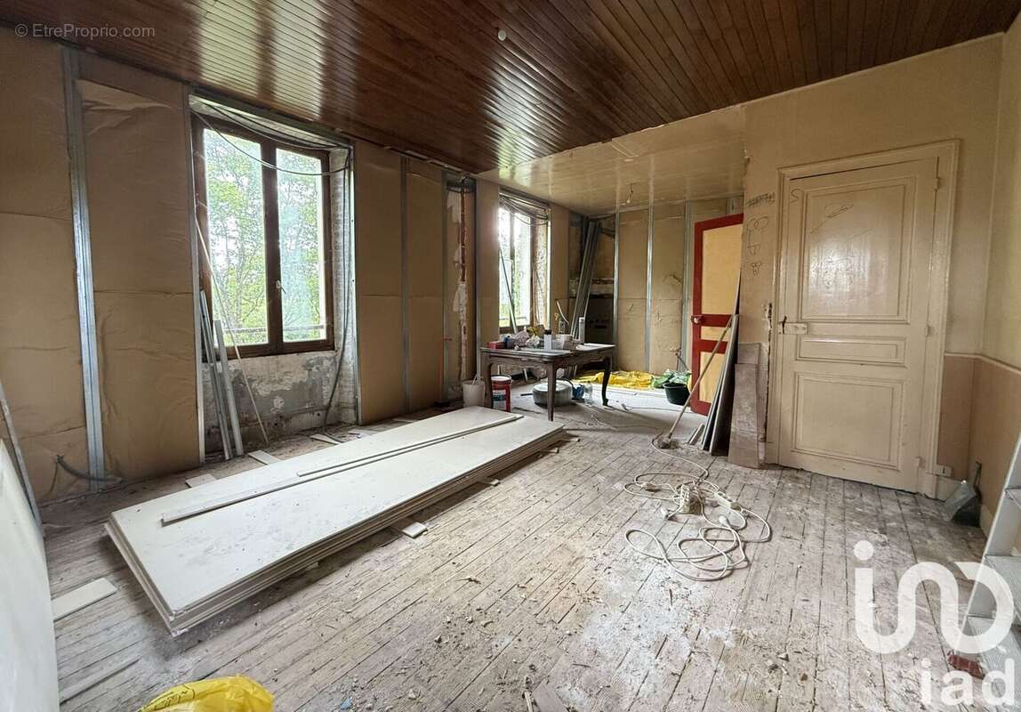 Photo 9 - Maison à JEUGNY