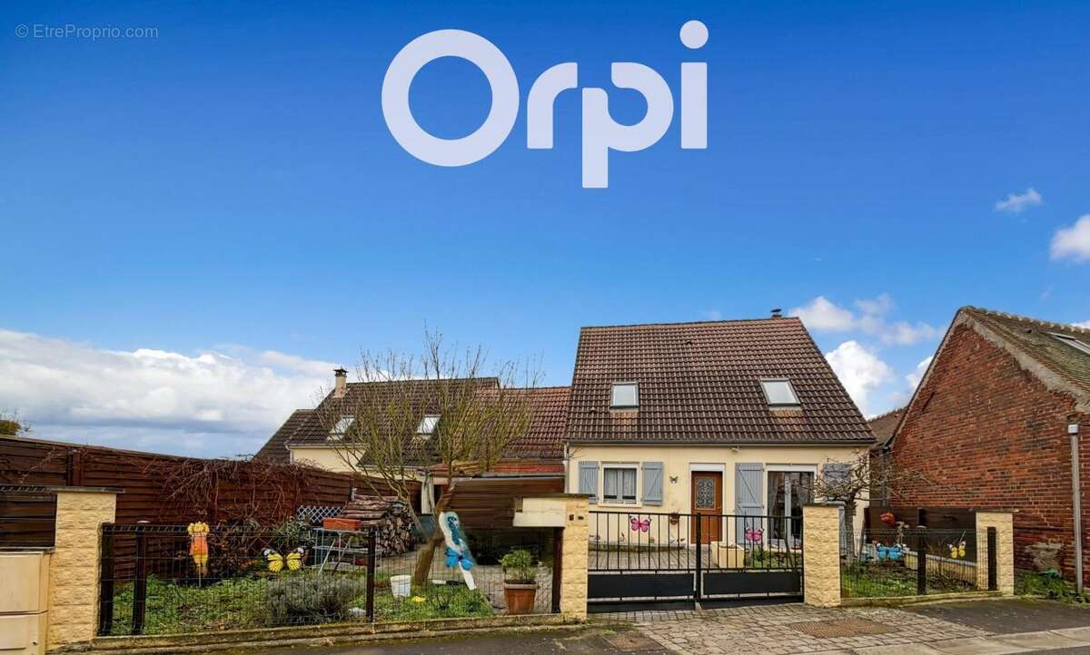 Maison à FRANCIERES