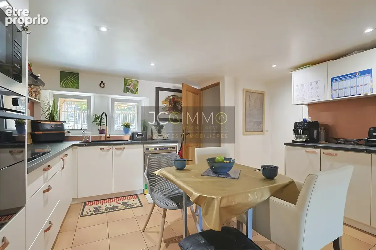 La farlède   maison de ville t4 de  111m2 2 avec terrasse et  balcon - photo 6