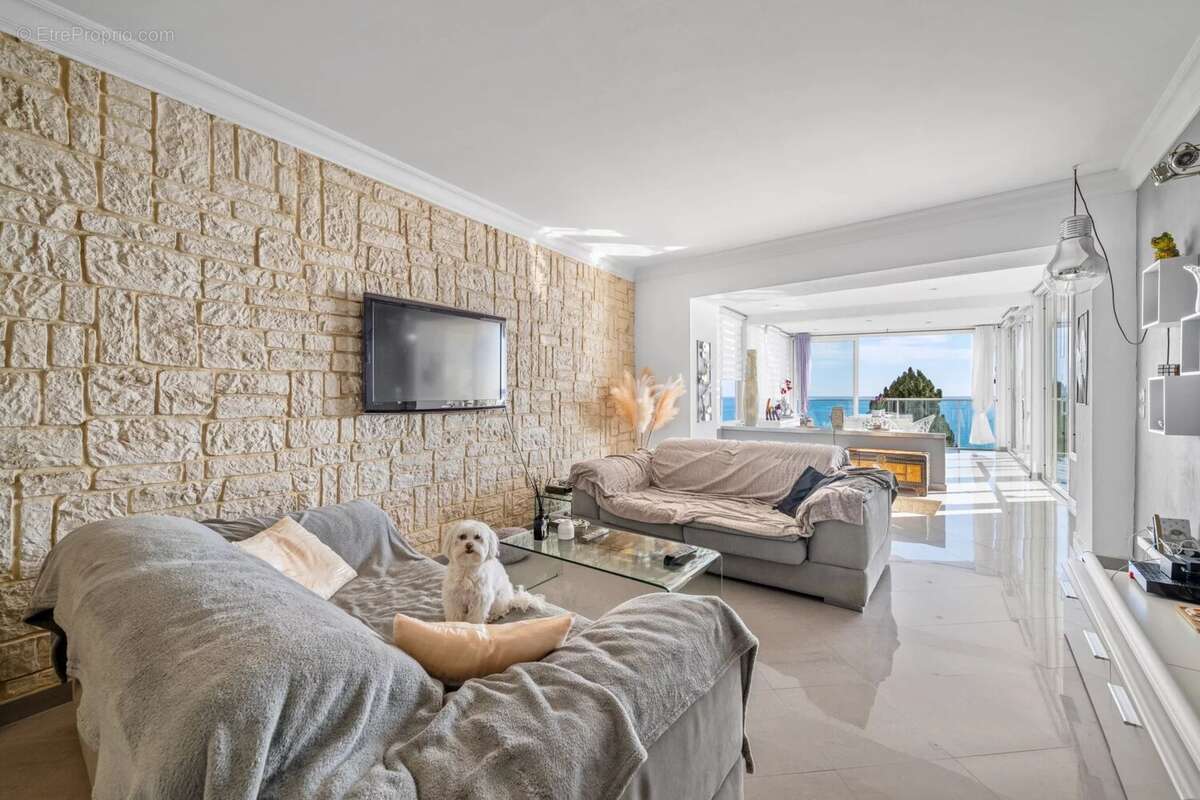 Appartement à CAP-D'AIL