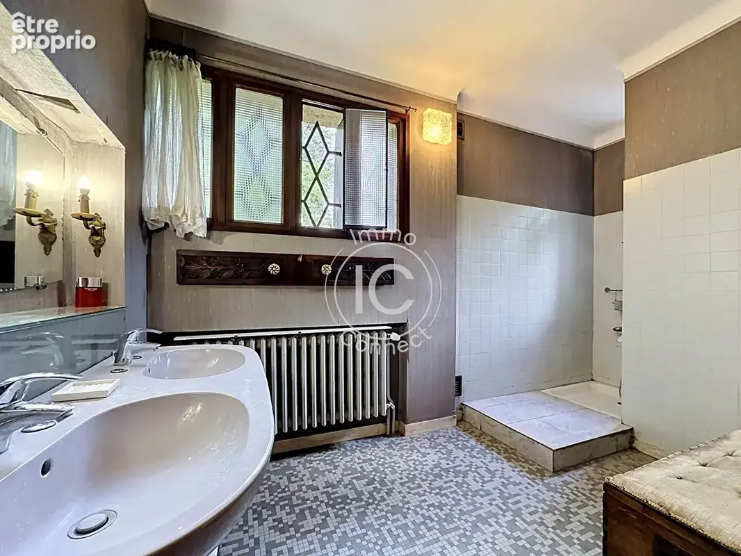 Maison à potentiel  avec grand sous-sol et jardin - Oullins Pierre-Bénite - photo 14