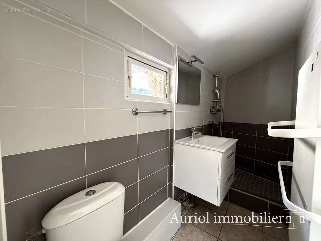 Appartement à AURIOL