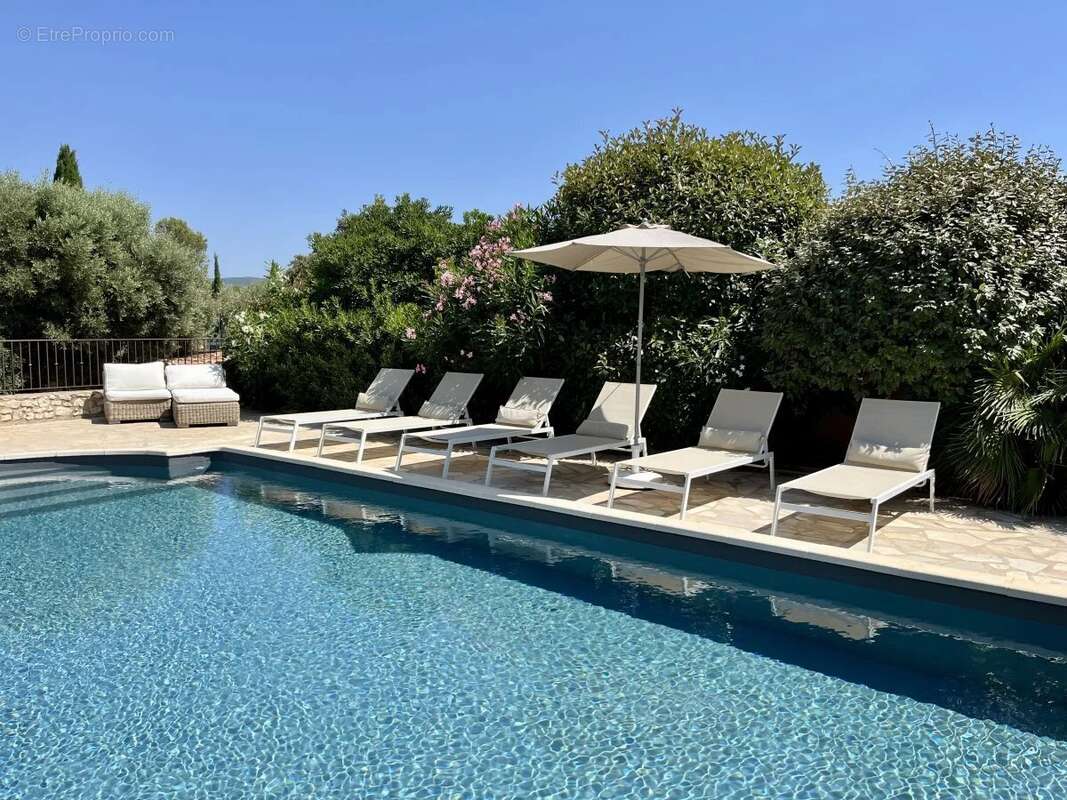 Maison 5 ch Piscine Garage Dans environnement privilégié - photo 2