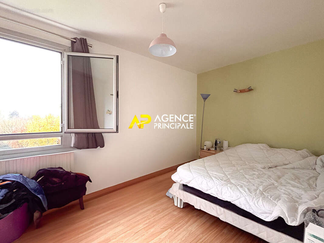 Appartement à SARTROUVILLE