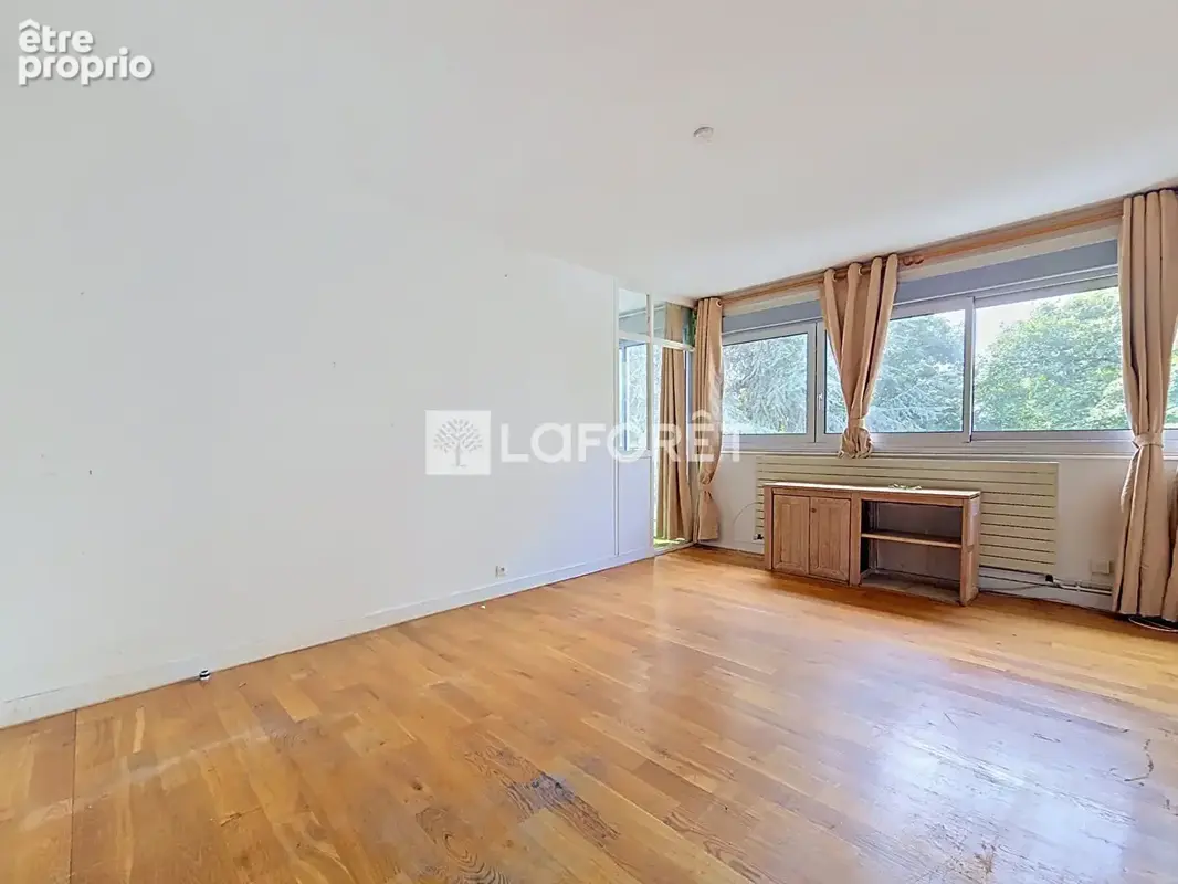 Appartement à BOURG-LA-REINE