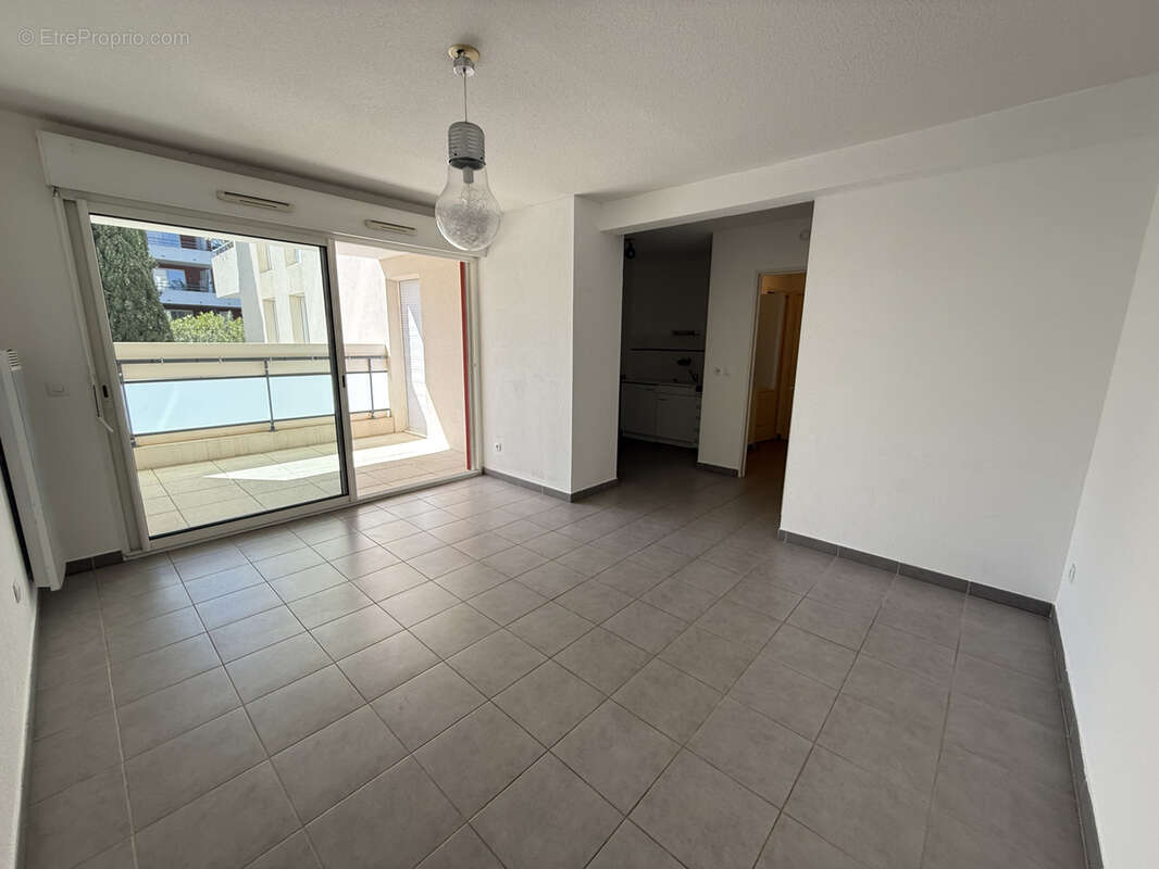 Appartement à LE CRES