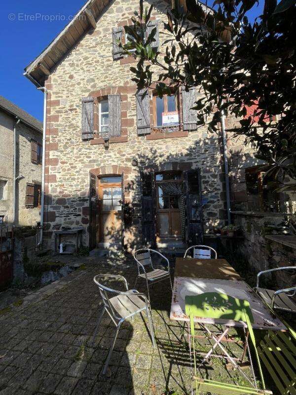 Maison à VOUTEZAC