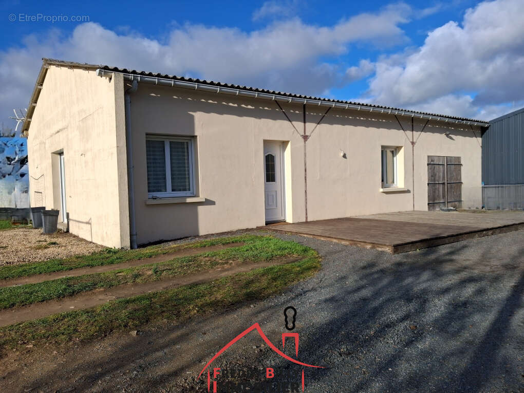 Maison à CERSAY