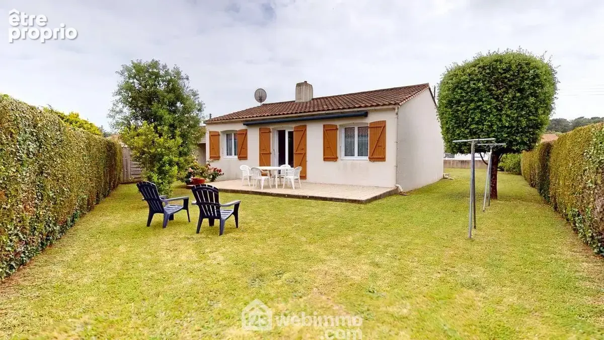 Entièrement clos et arboré - Maison à JARD-SUR-MER