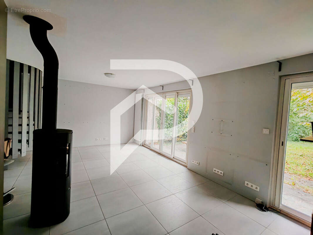 Maison à L&#039;ISLE-ADAM