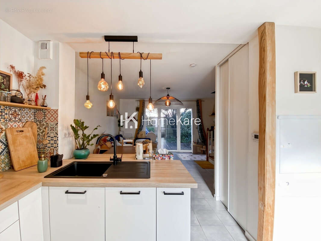 Maison à VILLENAVE-D&#039;ORNON