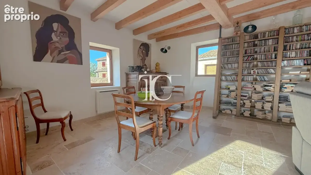 Charmante maison en pierre avec cour et dépendances - photo 3