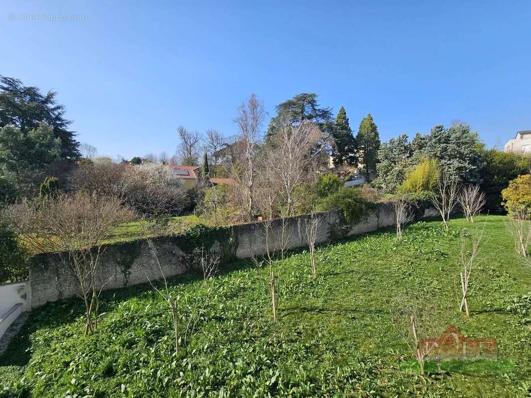 Appartement à CALUIRE-ET-CUIRE