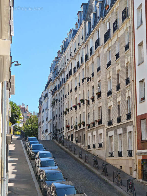 Appartement à PARIS-20E