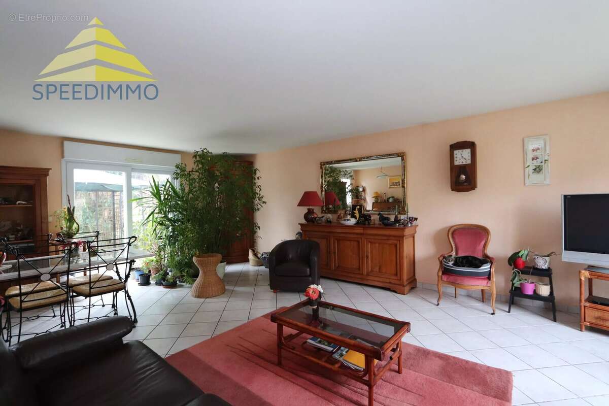 Maison à BOUSSY-SAINT-ANTOINE