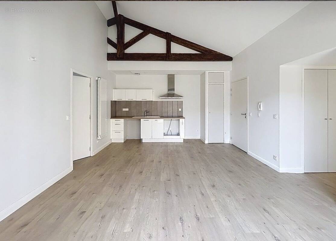 Appartement à BEGLES