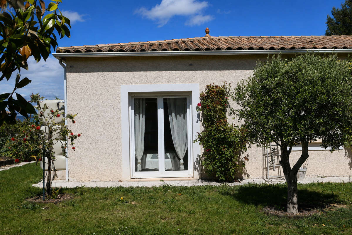 Maison T5 de plain pied - Montlegun - grand garage - photo 15
