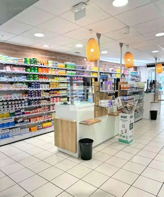 Appartement à LAUDUN-L'ARDOISE