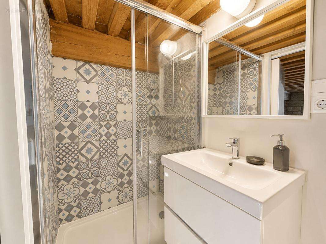 Appartement à LYON-1E