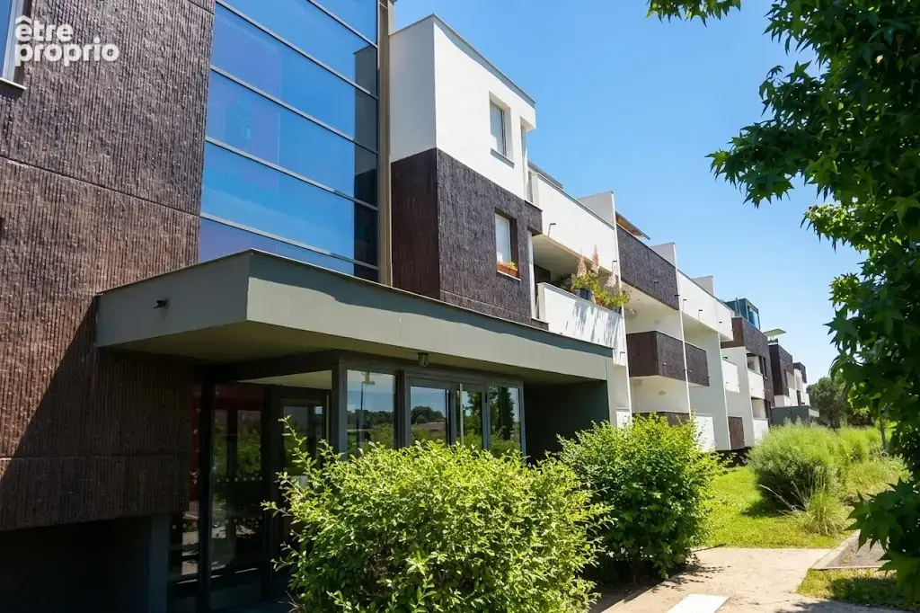 BRUGES - Secteur le Tasta - Lac - T3 TBE avec grand Balcon et 2 Parkings privatifs - photo 14