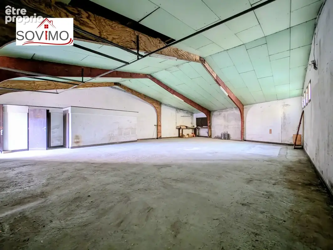 Maison de ville tout confort avec cour et grand garage, 5 chambres. - photo 28