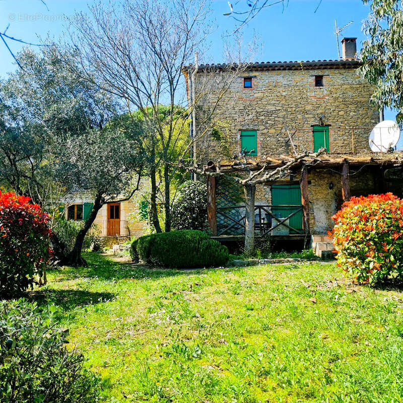 Maison à BOISSET-ET-GAUJAC