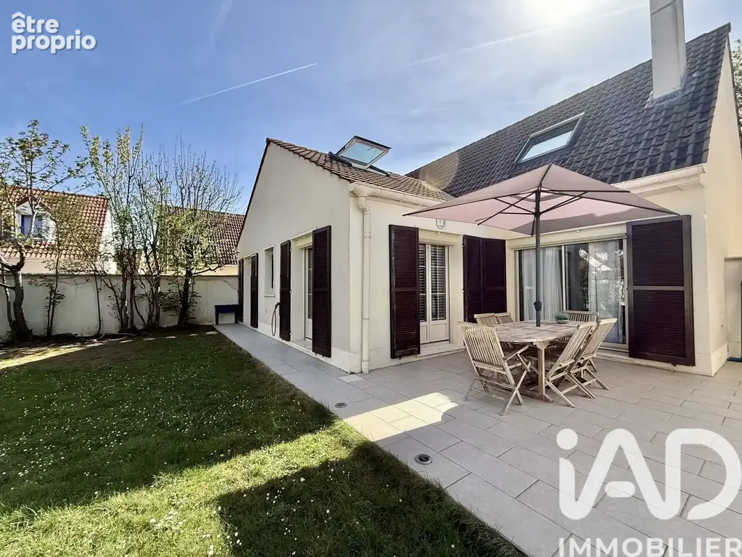 Photo 1 - Maison à VILLECRESNES