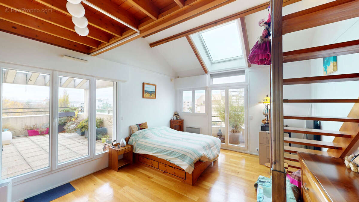 Appartement à MAISONS-ALFORT