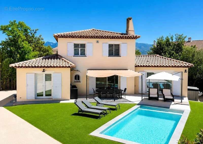 Maison à vendre 0 pièces MOUGINS (06) - photo 2