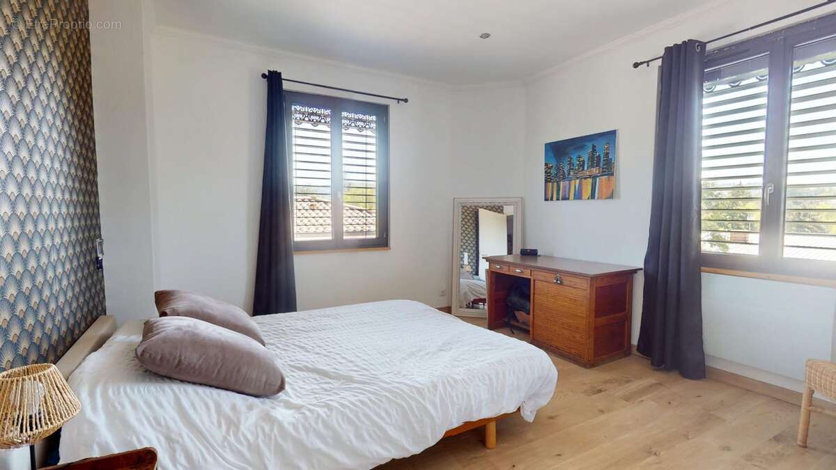 Appartement à LENTILLY