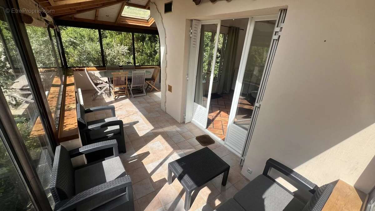 Maison à NOISY-SUR-ECOLE