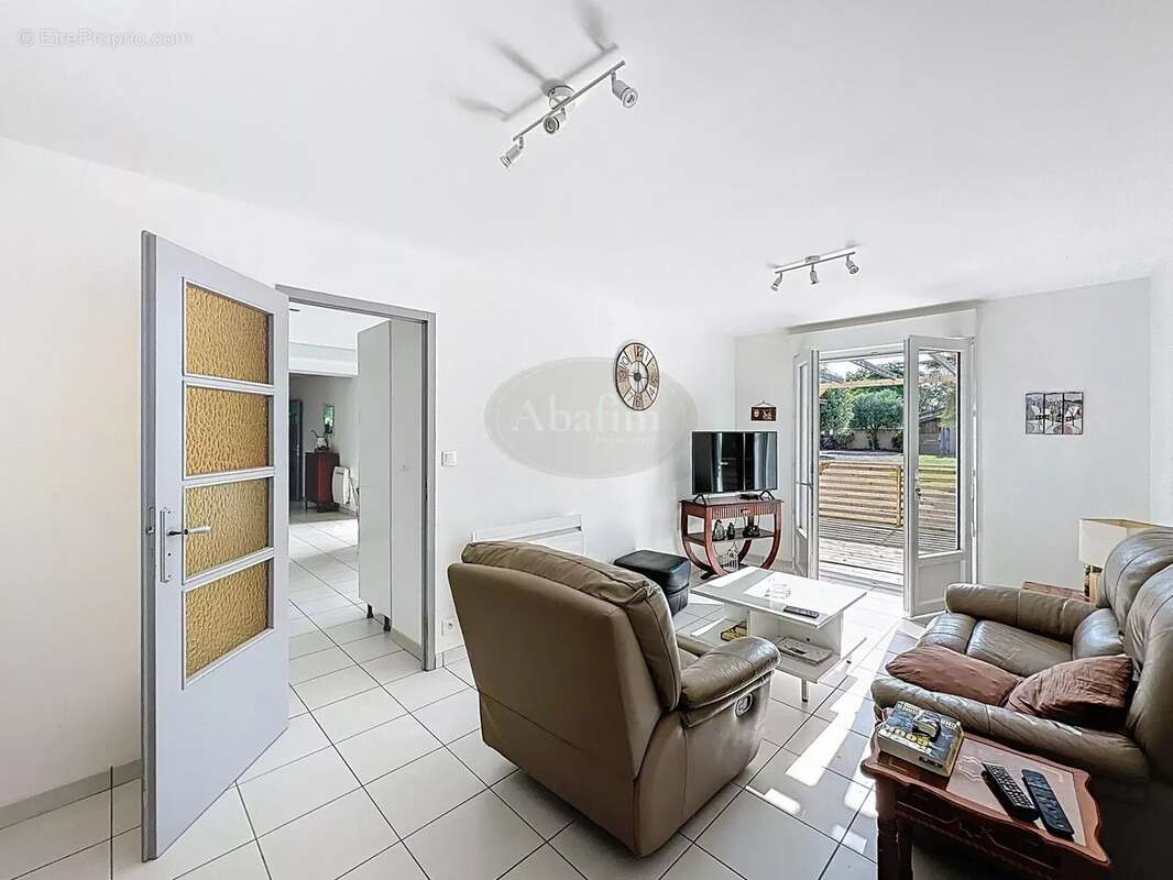 Maison à VIC-EN-BIGORRE