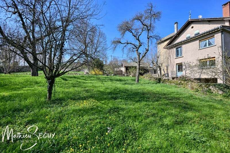 Maison à MESSIMY