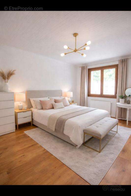 Maison à VALESCOURT