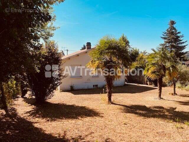 Maison 70 m² à Angouleme  - photo 2
