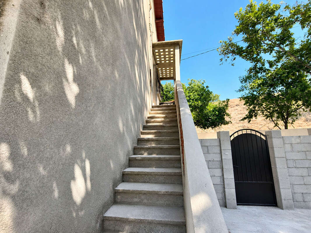 Appartement à MARSEILLE-16E