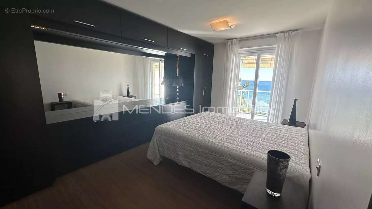 Appartement à ROQUEBRUNE-CAP-MARTIN