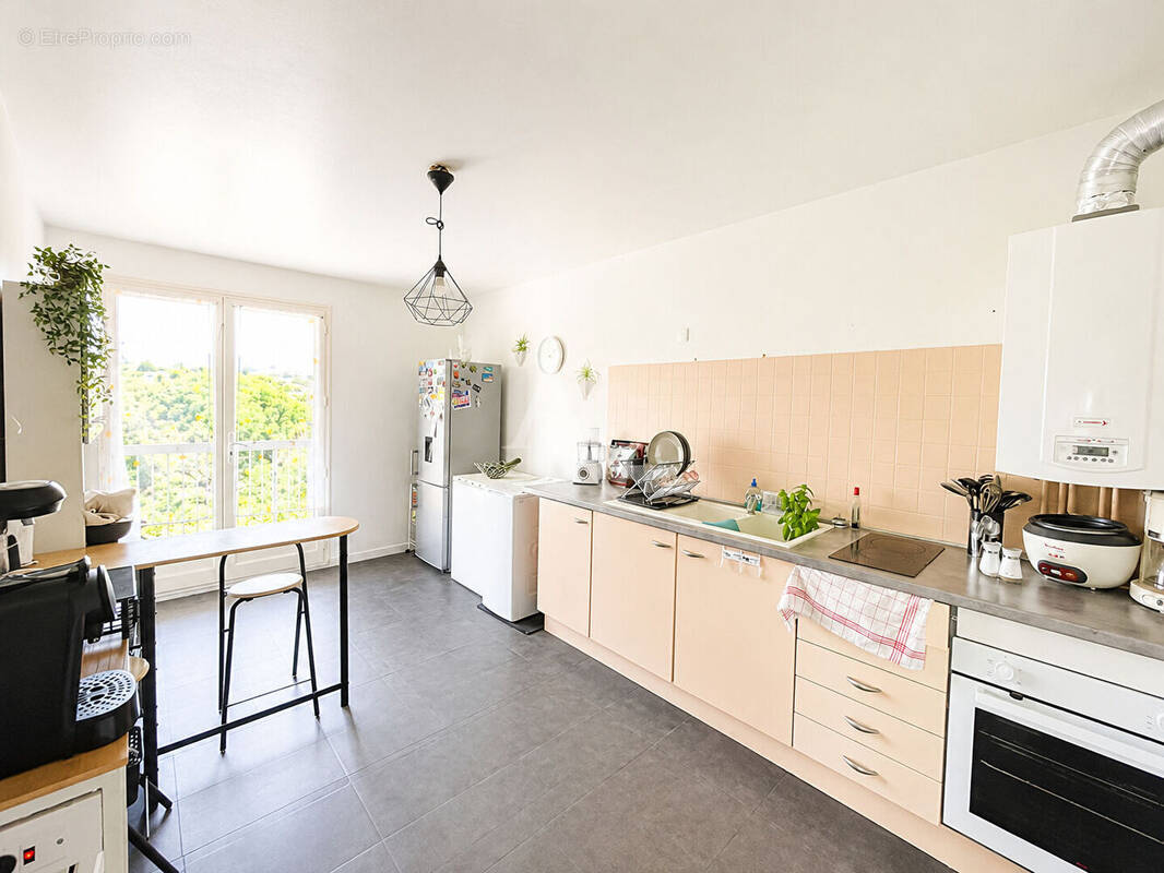 Appartement à SALON-DE-PROVENCE